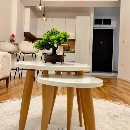 E N A East Gate Living *