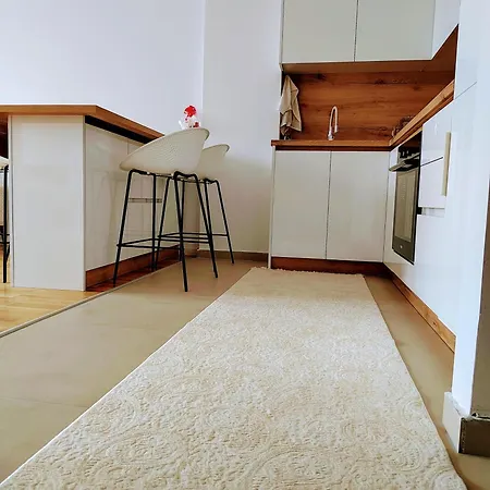 Apartament E N A East Gate Living